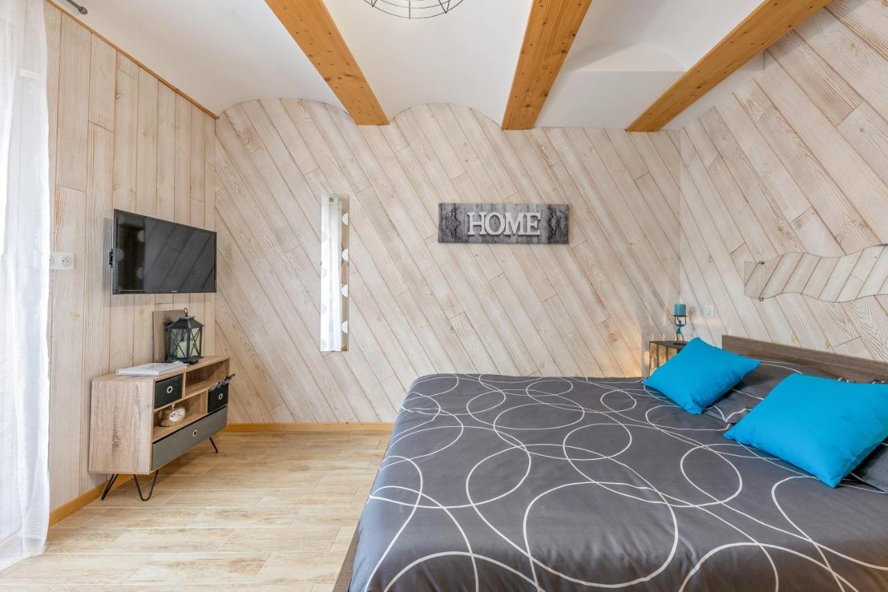 Les Nuits D'Anis - Appartements Hypercentre Le Puy-en-Velay Екстер'єр фото